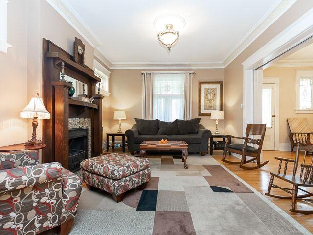 124 Rosemount Ave, House detached with 5 bedrooms, 3 bathrooms and 6 parking in Toronto ON | Image 6