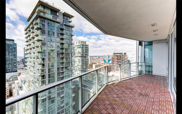 2703 - 180 University Ave, Condo with 1 bedrooms, 2 bathrooms and 1 parking in Toronto ON | Image 18