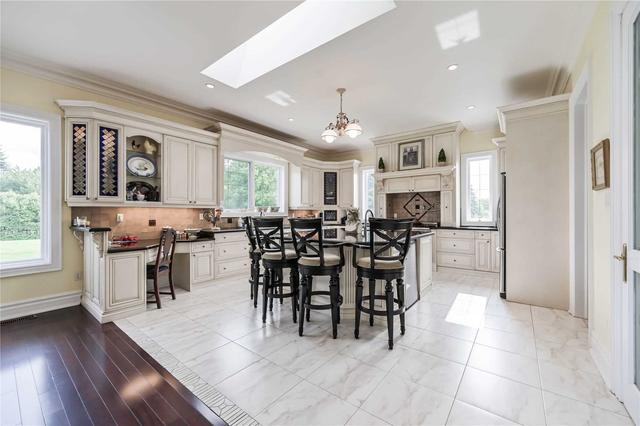 8 Bernadotte Dr, House detached with 4 bedrooms, 6 bathrooms and 22 parking in Markham ON | Image 4