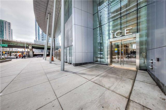 304 - 14 York St, Condo with 1 bedrooms, 1 bathrooms and null parking in Toronto ON | Image 3