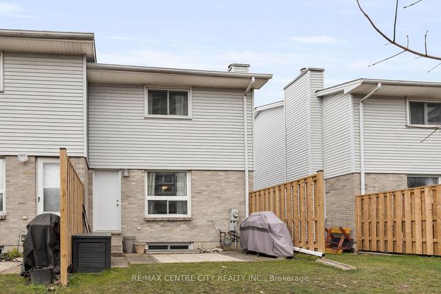 12 - 1786 Attawandaron Rd, Townhouse with 3 bedrooms, 2 bathrooms and 1 parking in London ON | Image 22