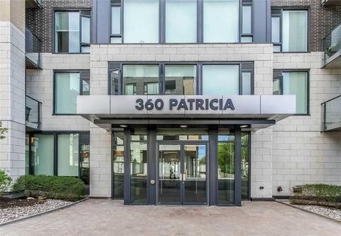 711 - 360 Patricia Ave, Condo with 1 bedrooms, 1 bathrooms and 1 parking in Ottawa ON | Card Image