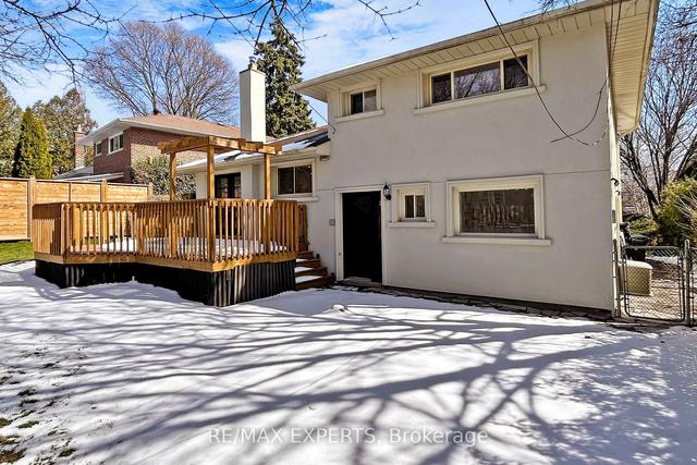 22 Bamber Crt, House detached with 3 bedrooms, 2 bathrooms and 4 parking in Toronto ON | Image 9