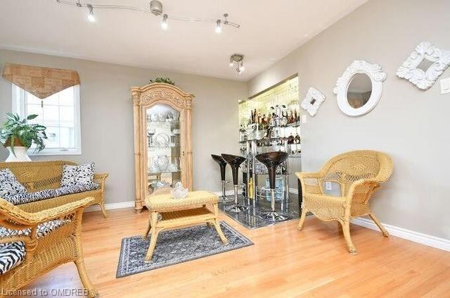 7 Vintage Gate, House detached with 4 bedrooms, 5 bathrooms and 6 parking in Brampton ON | Image 17