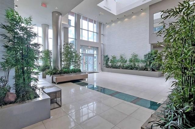 1001b - 9600 Yonge St, Condo with 1 bedrooms, 1 bathrooms and 1 parking in Richmond Hill ON | Image 12