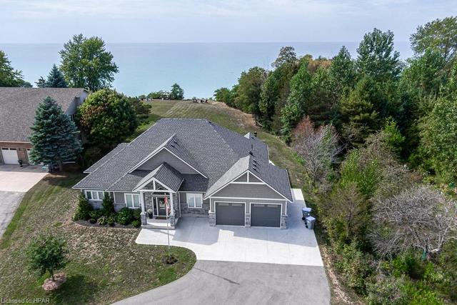 72431 Bluewater Highway, House detached with 6 bedrooms, 3 bathrooms and 12 parking in Bluewater ON | Image 13
