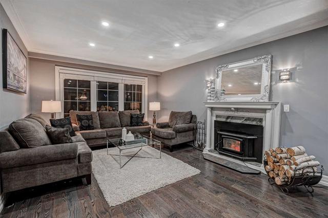 14 Sherin Crt, House detached with 4 bedrooms, 3 bathrooms and 6 parking in Toronto ON | Image 37