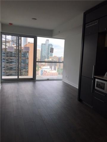 07 - 21 Grenville St N, Condo with 1 bedrooms, 1 bathrooms and null parking in Toronto ON | Image 2