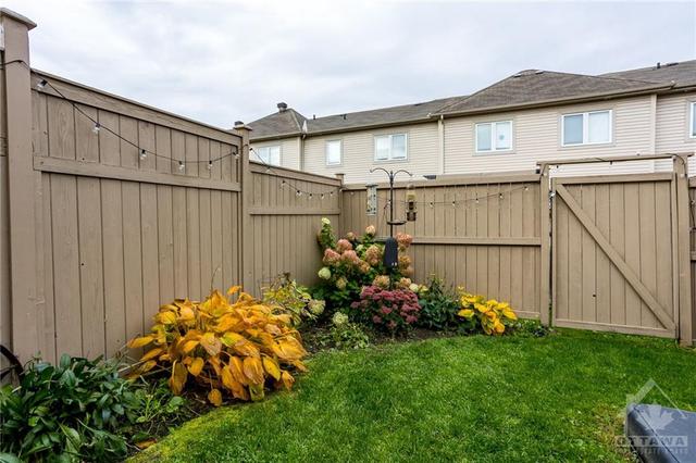 1803 Maple Grove Road, Townhouse with 3 bedrooms, 2 bathrooms and 3 parking in Ottawa ON | Image 29
