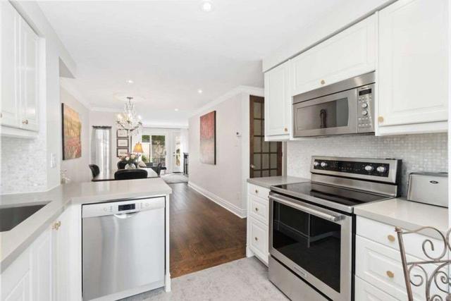 31 Belmont St, House attached with 2 bedrooms, 2 bathrooms and 0 parking in Toronto ON | Image 21