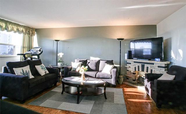 511 - 551 The West Mall, Condo with 3 bedrooms, 2 bathrooms and 1 parking in Toronto ON | Image 10