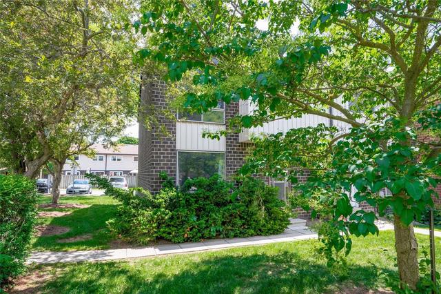 62 - 318 Laurier Ave, Townhouse with 3 bedrooms, 2 bathrooms and 1 parking in Milton ON | Image 28