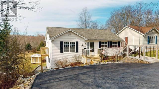 114 Beaver Bank Cross Road, House detached with 4 bedrooms, 1 bathrooms and null parking in Halifax NS | Card Image