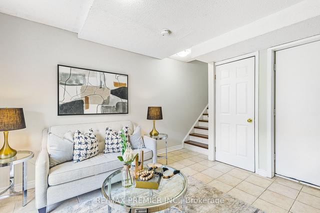 24 Kelso Cres, House attached with 3 bedrooms, 3 bathrooms and 1 parking in Vaughan ON | Image 22
