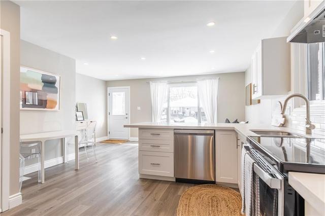 unit 1 (main) - 264 West 18th Street, House detached with 2 bedrooms, 1 bathrooms and 2 parking in Hamilton ON | Image 11