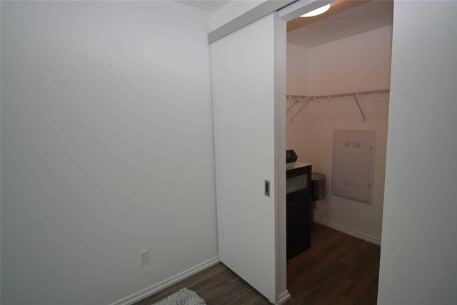 1507 - 197 Yonge St, Condo with 1 bedrooms, 1 bathrooms and null parking in Toronto ON | Image 12