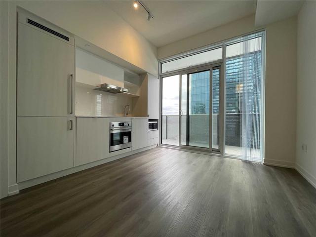 2210 - 138 Downes St, Condo with 0 bedrooms, 1 bathrooms and 0 parking in Toronto ON | Image 11
