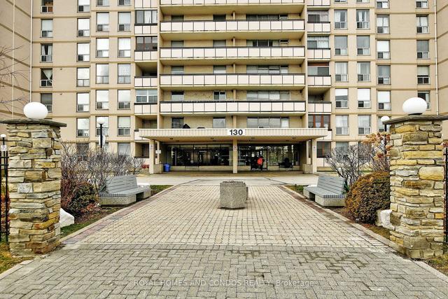 1206 - 130 Neptune Dr, Condo with 2 bedrooms, 2 bathrooms and 1 parking in Toronto ON | Image 1