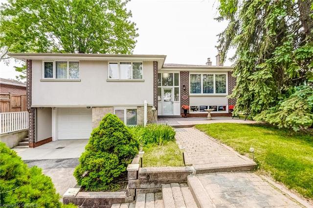 23 Donalbain Crescent S, House detached with 4 bedrooms, 2 bathrooms and 7 parking in Markham ON | Image 1
