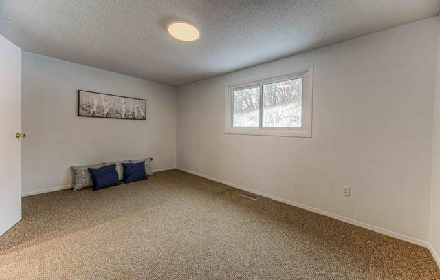k76 - 223 Pioneer Dr, Townhouse with 3 bedrooms, 1 bathrooms and 2 parking in Kitchener ON | Image 15