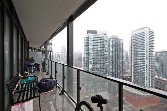 2813 - 125 Peter St, Condo with 2 bedrooms, 2 bathrooms and 1 parking in Toronto ON | Image 10