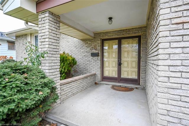 3 Rollingwood Crescent, House detached with 3 bedrooms, 2 bathrooms and 4 parking in Brantford ON | Image 5