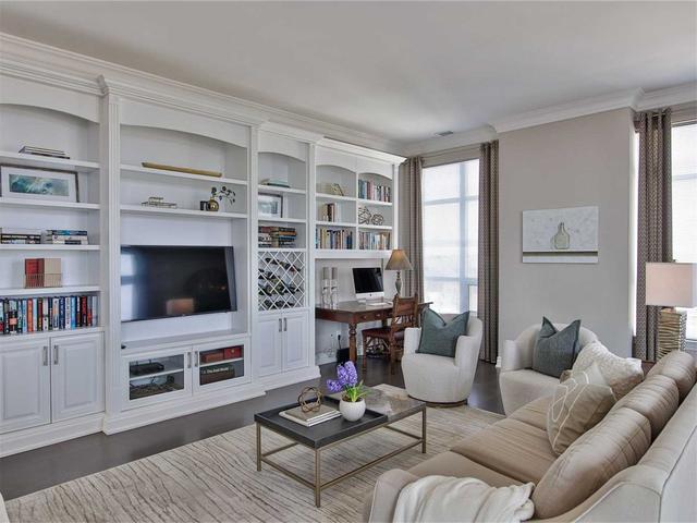 ph05 - 1135 Royal York Rd, Condo with 2 bedrooms, 3 bathrooms and 2 parking in Toronto ON | Image 4