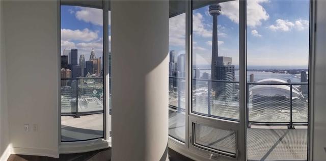 5308 - 125 Blue Jays Way, Condo with 3 bedrooms, 2 bathrooms and 0 parking in Toronto ON | Image 6