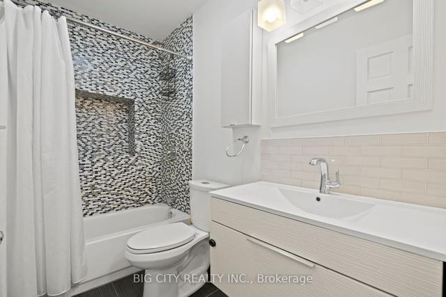 upper - 861a Dovercourt Rd, House semidetached with 4 bedrooms, 2 bathrooms and 0 parking in Toronto ON | Image 24