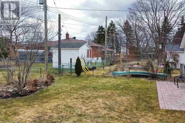 48 Princess Cres, House detached with 4 bedrooms, 2 bathrooms and null parking in Sault Ste. Marie ON | Image 43