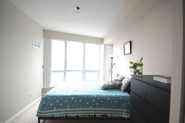 2205 - 18 Holmes Ave, Condo with 2 bedrooms, 2 bathrooms and 1 parking in Toronto ON | Image 3