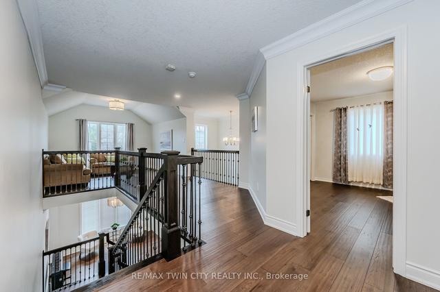 715 Cedar Bend Dr, House detached with 5 bedrooms, 4 bathrooms and 6 parking in Waterloo ON | Image 6