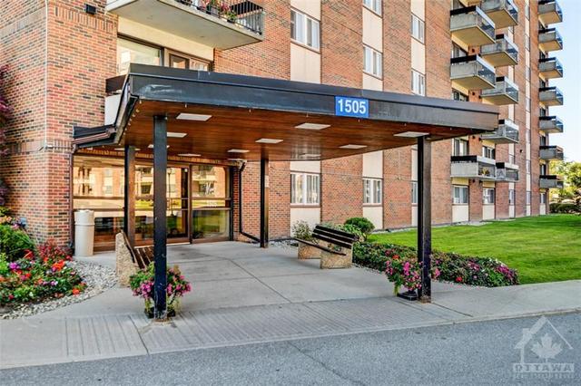604 - 1505 Baseline Road, Condo with 2 bedrooms, 1 bathrooms and 1 parking in Ottawa ON | Image 2