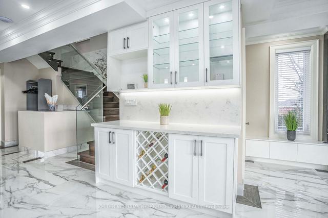 83 Floral Pkwy, House detached with 4 bedrooms, 7 bathrooms and 7 parking in Toronto ON | Image 6