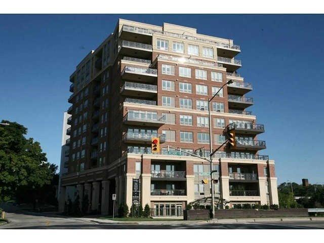 503 - 111 Forsythe St, Condo with 1 bedrooms, 2 bathrooms and 1 parking in Oakville ON | Image 1