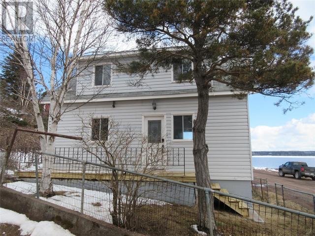 15 Lighthouse Road, House detached with 2 bedrooms, 1 bathrooms and null parking in Botwood NL | Image 5