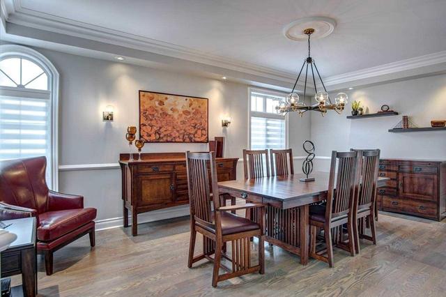 86 Kettle Crt, House detached with 4 bedrooms, 3 bathrooms and 4 parking in Vaughan ON | Image 3
