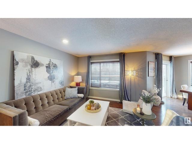50 Highgrove Cr, House detached with 3 bedrooms, 3 bathrooms and null parking in Edmonton AB | Image 1