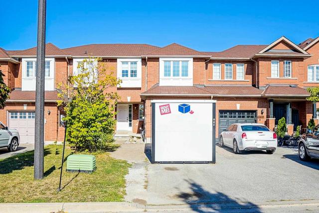 6110 Windfleet Cres, House attached with 3 bedrooms, 4 bathrooms and 3 parking in Mississauga ON | Image 1