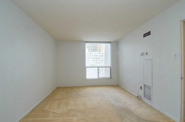 1001 - 30 Holly St, Condo with 2 bedrooms, 2 bathrooms and 1 parking in Toronto ON | Image 13