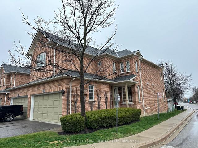 37 - 2665 Thomas St, Townhouse with 3 bedrooms, 3 bathrooms and 4 parking in Mississauga ON | Image 1