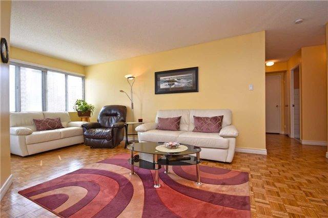 1003 - 1580 Mississauga Valley Blvd, Condo with 2 bedrooms, 1 bathrooms and 2 parking in Mississauga ON | Image 5