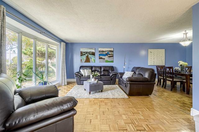 9 Albion Cres, House semidetached with 3 bedrooms, 2 bathrooms and 3 parking in Brampton ON | Image 23