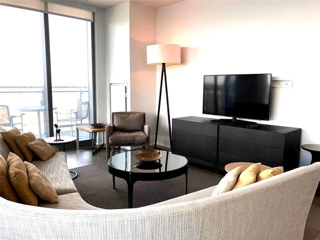 2601 - 55 Scollard St, Condo with 2 bedrooms, 3 bathrooms and 1 parking in Toronto ON | Image 1