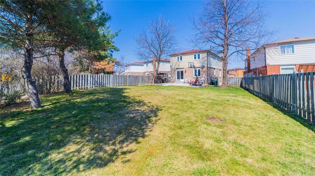 134 Banting Cres, House detached with 3 bedrooms, 4 bathrooms and 6 parking in Brampton ON | Image 33