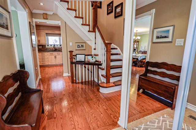21 Madelaine Cres, House detached with 4 bedrooms, 3 bathrooms and 8 parking in Brampton ON | Image 36