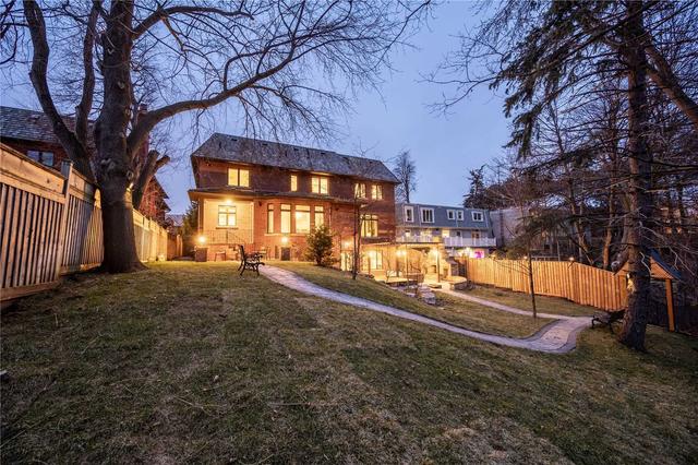 23 Montressor Dr, House detached with 5 bedrooms, 8 bathrooms and 4 parking in Toronto ON | Image 35