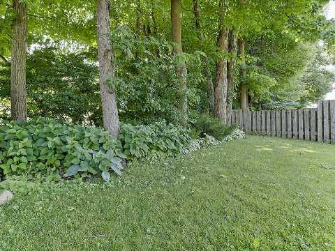18 Suzanna Dr, House detached with 2 bedrooms, 2 bathrooms and 2 parking in Guelph ON | Image 15