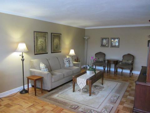 23-8 Kinsdale Blvd, Condo with 1 bedrooms, 1 bathrooms and null parking in Toronto ON | Image 2