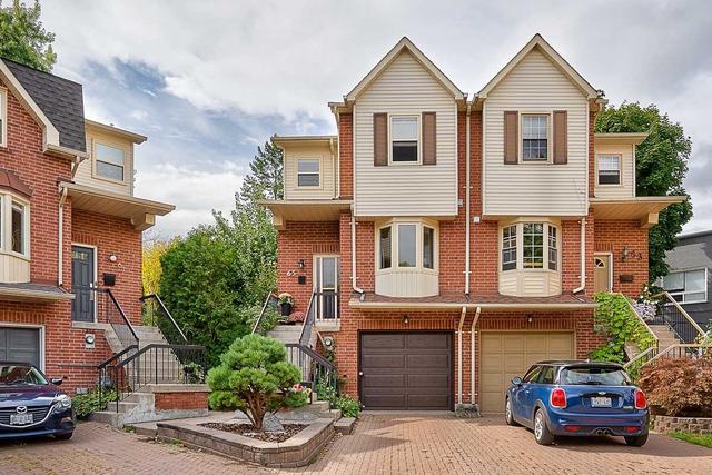65 Normandy Pl, House semidetached with 2 bedrooms, 3 bathrooms and 3 parking in Oakville ON | Card Image